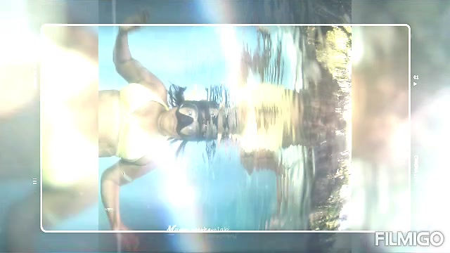 Lisa's underwater photo session
